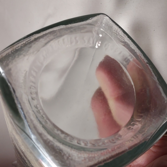 Vintage Glass Liquor Bottle Decanter - Picture 7 of 9